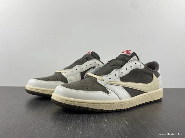 DM7866-162 1 Air Scott Jordan Retro x Low Jordan Travis Air 0823